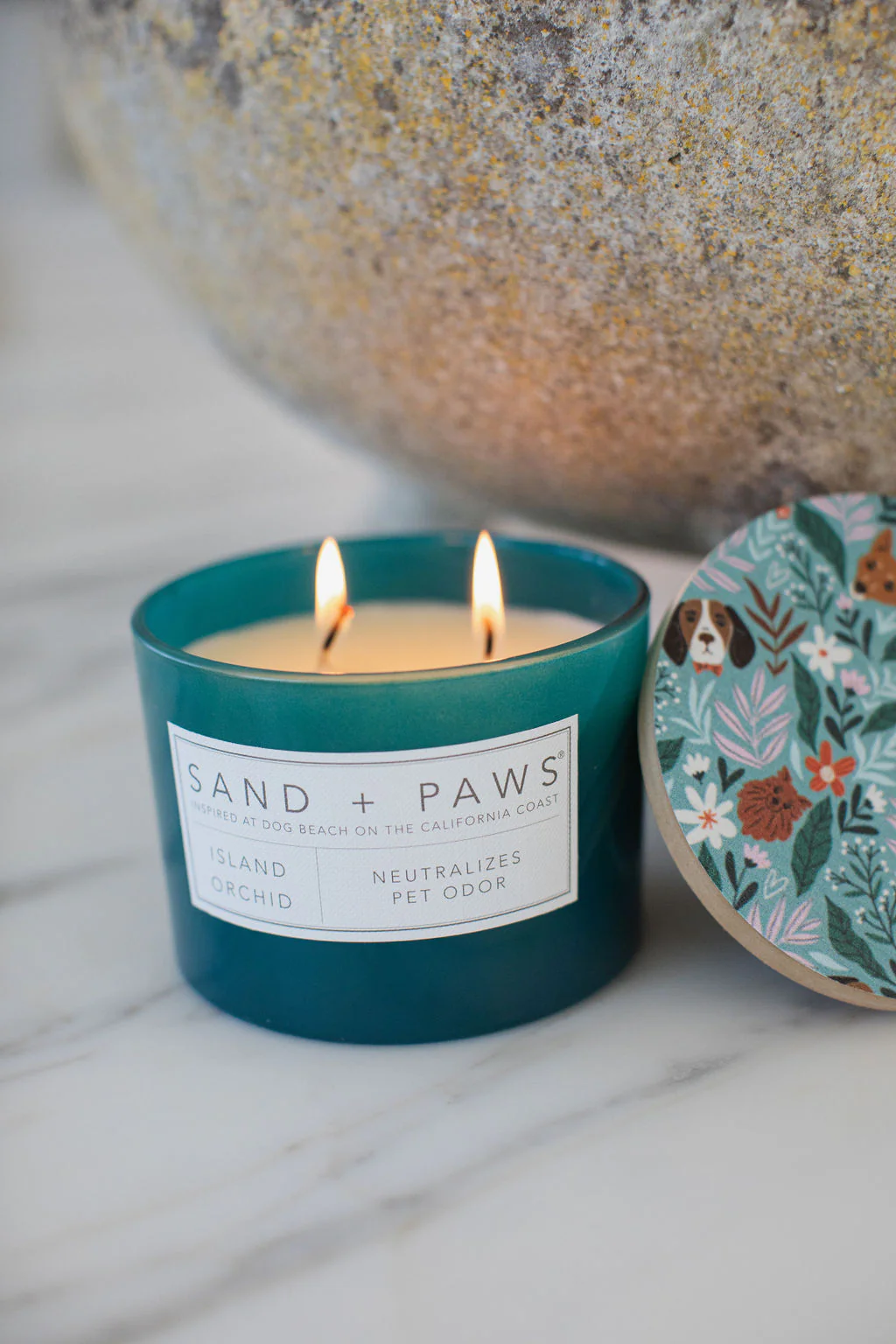 Sand + Paws Island Orchid 12 oz scented candle - Image 5